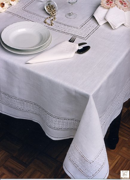 285 Tovaglia.JPG - Pure linen tablecloth embroidered with drawn thread technique with white cotton thread
